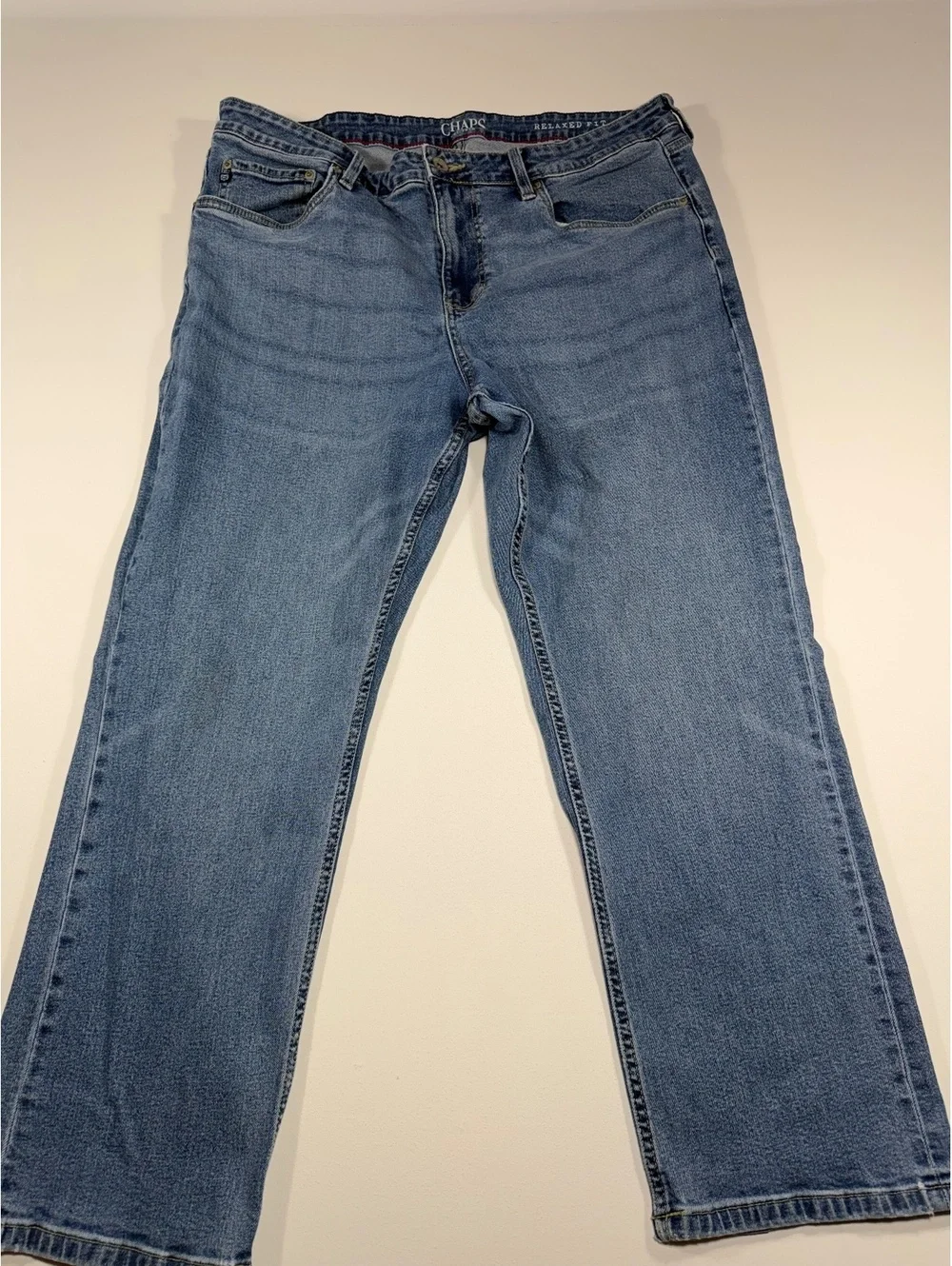 Chaps Mens Relaxed Fit Jeans 38x29 Blue Light Wash Straight Denim Casual